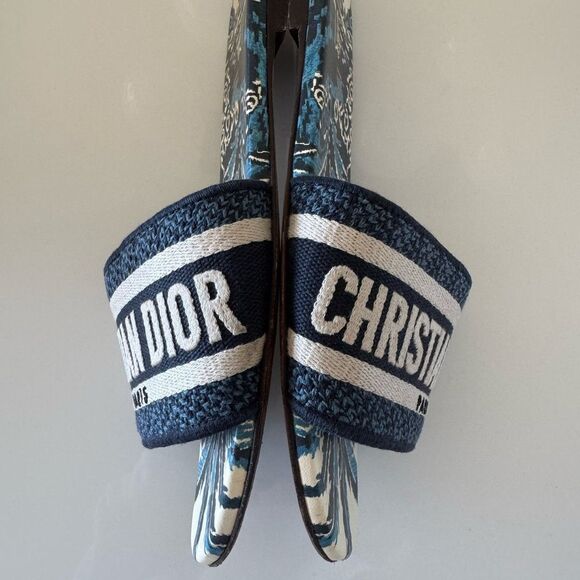 Christian Dior Dway Sandals Size EU 36 US 6
Embroidered Indigo Blue Slides Shoes - Picture 7 of 10